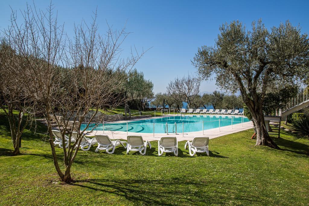Appartamento Ideal Σιρμιόνε Εξωτερικό φωτογραφία